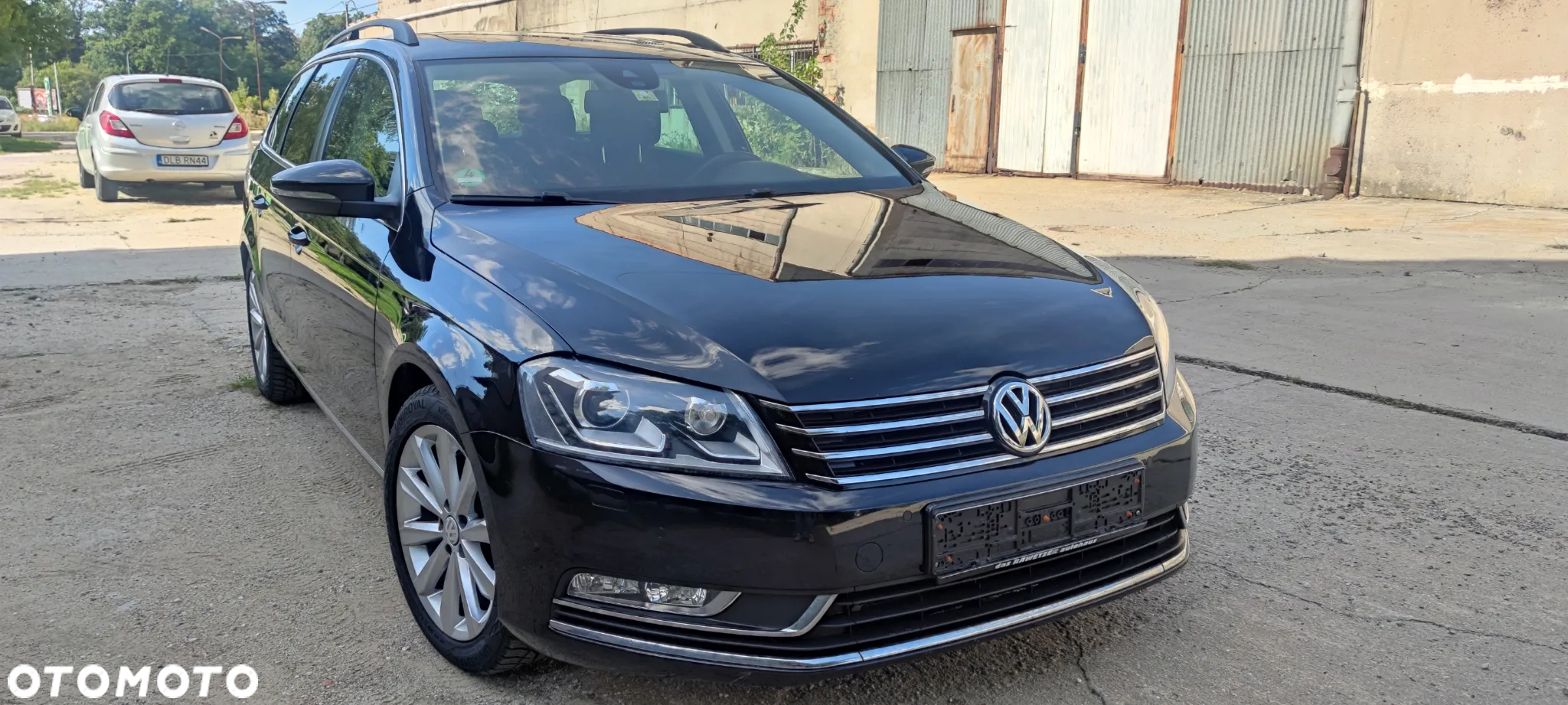 Volkswagen Passat 2.0 TDI Comfortline - 12