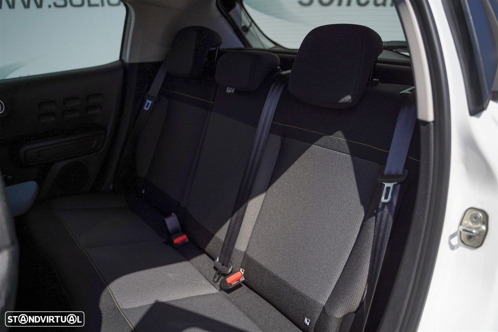 Citroën C3 1.2 PureTech C-Series - 12