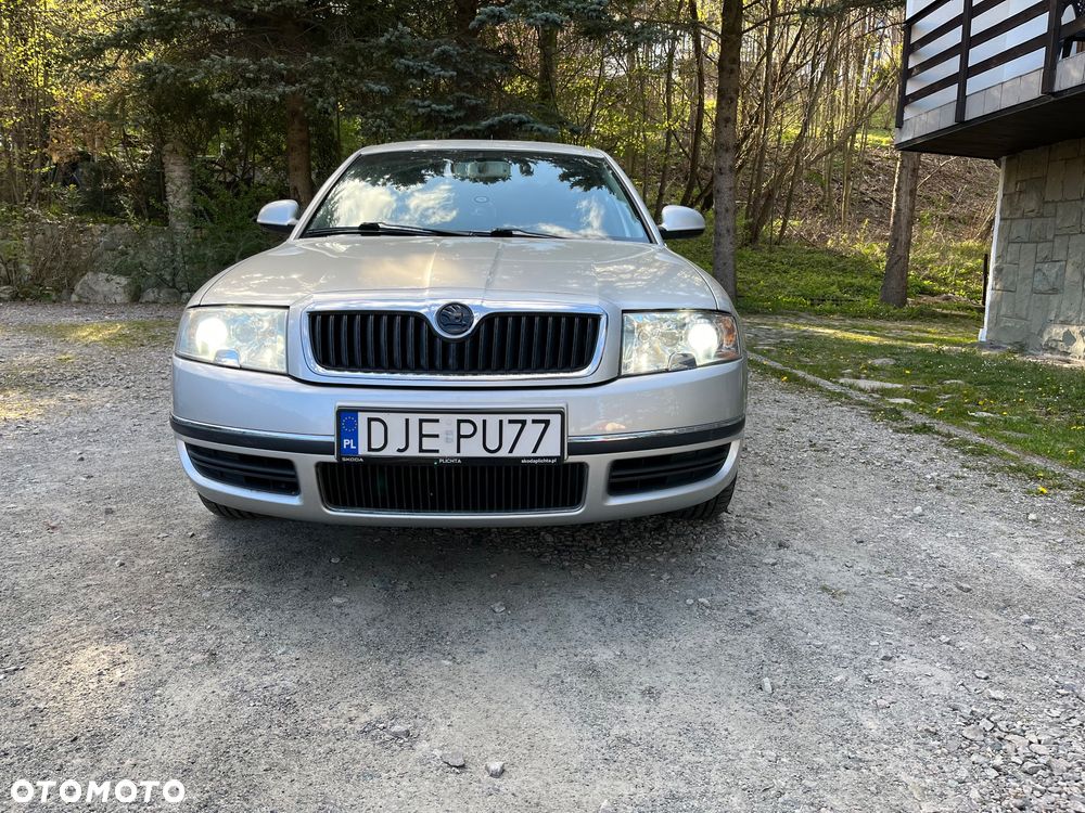 Skoda Superb 2.0 Comfort - 2