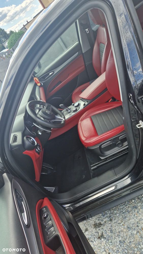 Alfa Romeo Stelvio 2.2 16V AT8-Q4 Executive - 7