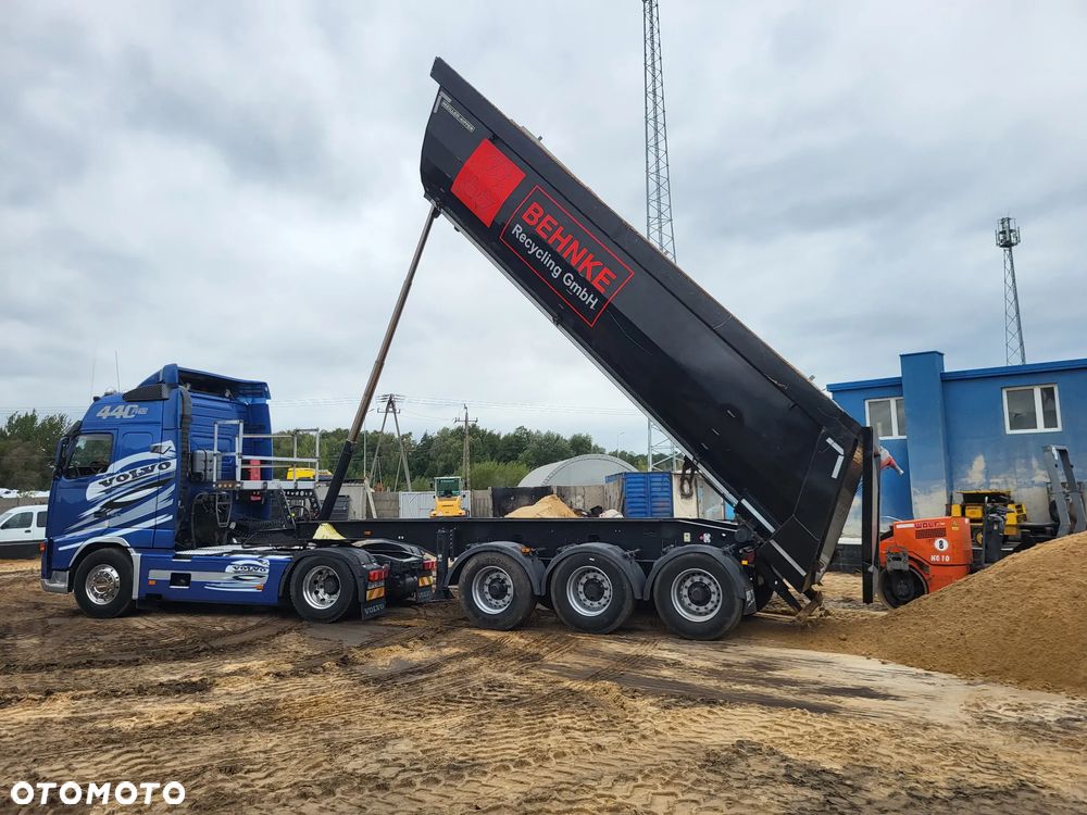 Miller MHKS 41/3 Stalowa 28m3 z Niemiec - 5