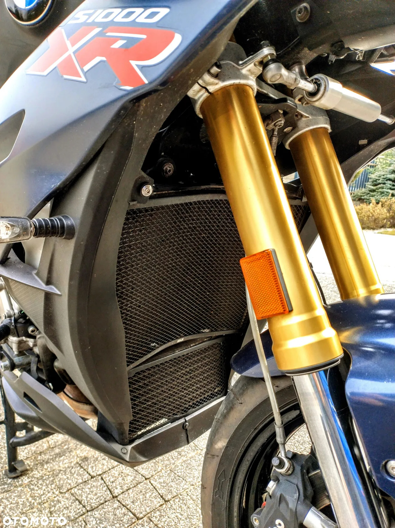 BMW XR - 13