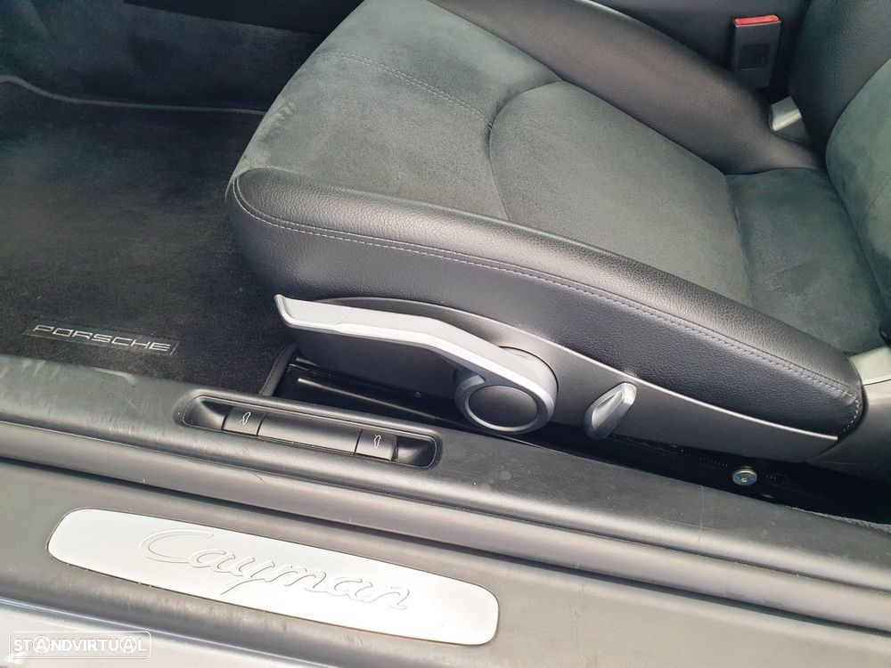 Porsche Cayman 2.9 - 19