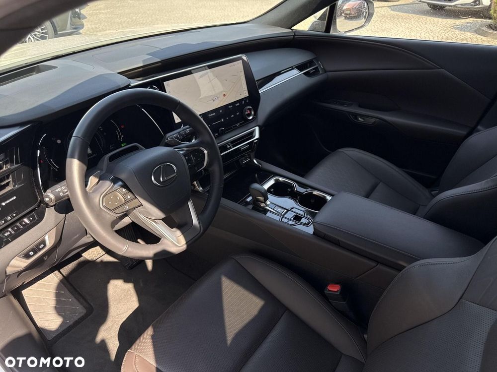 Lexus RX - 10