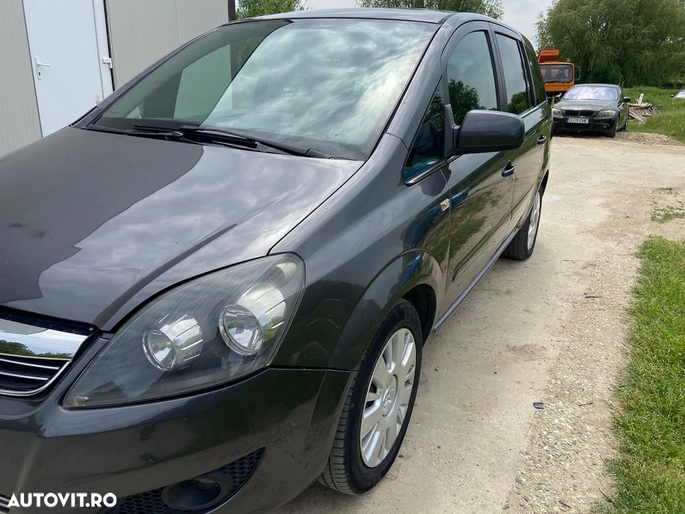 Opel Zafira - 2