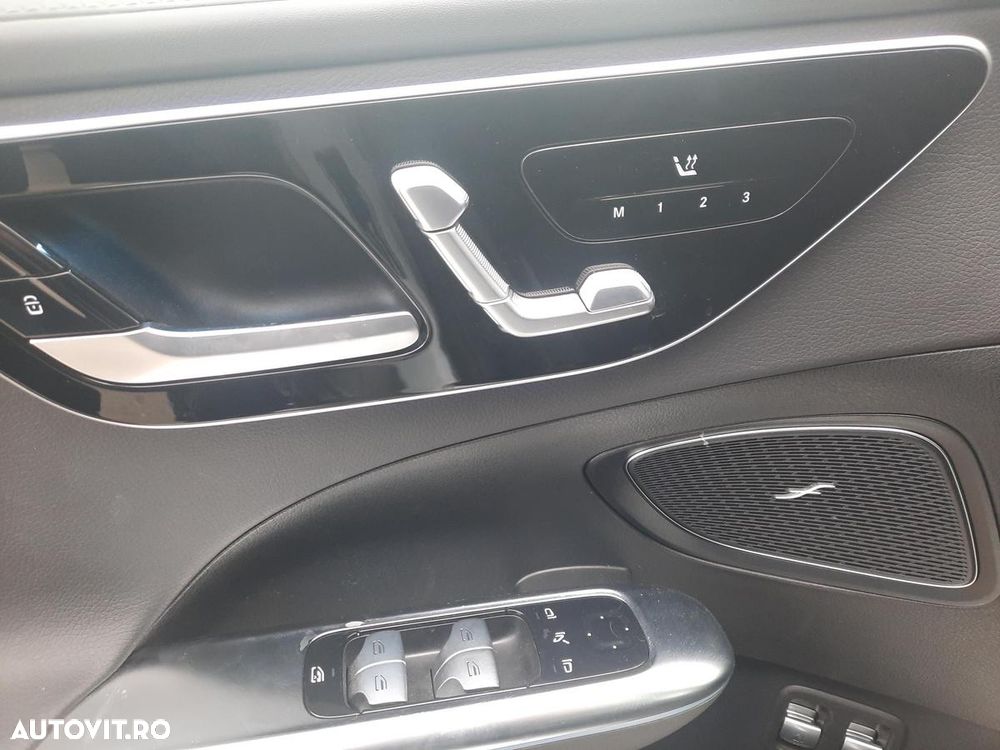 Mercedes-Benz C 300 PHEV - 18