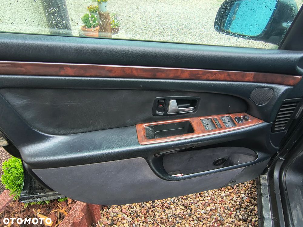 Audi A8 2.5 TDI Tiptronic - 6
