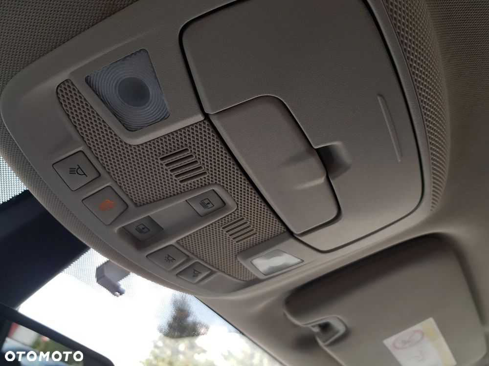 Ford S-Max 2.0 TDCi Titanium PowerShift - 28