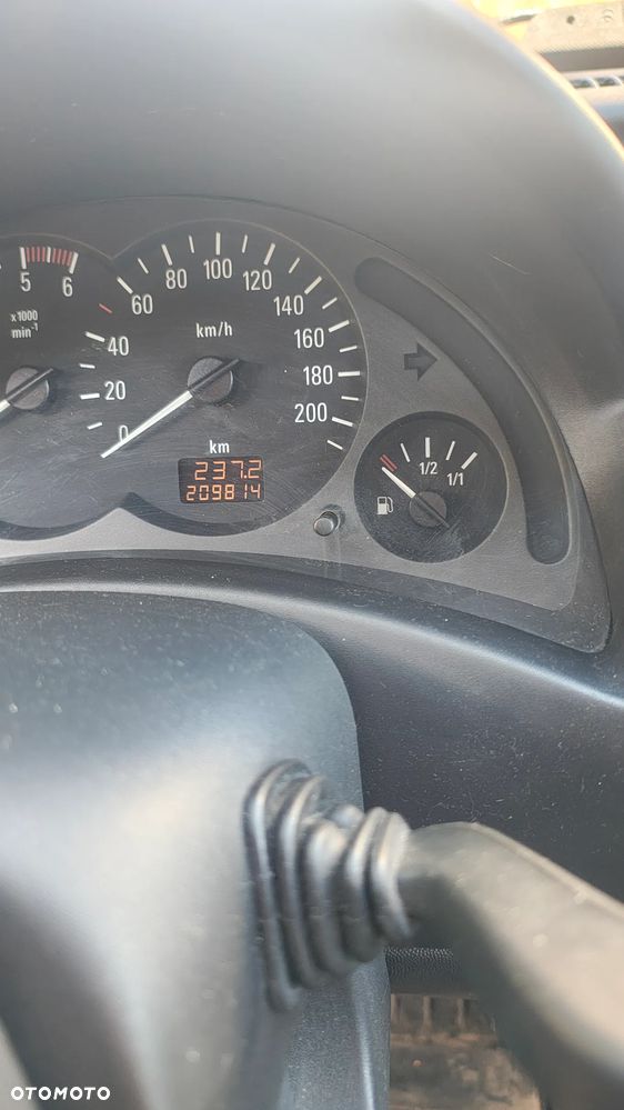 Opel Corsa - 7