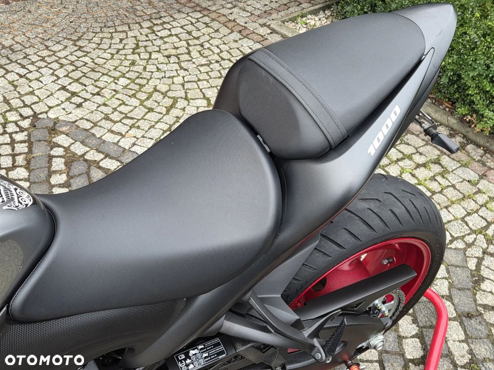 Suzuki GSX - 40