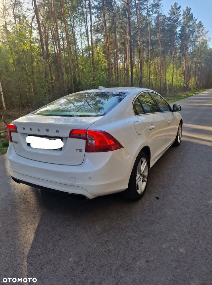 Volvo S60 - 4