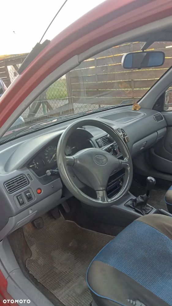 Toyota Starlet 1.4 - 7