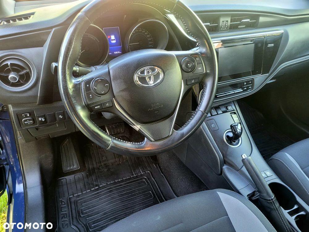 Toyota Auris - 19