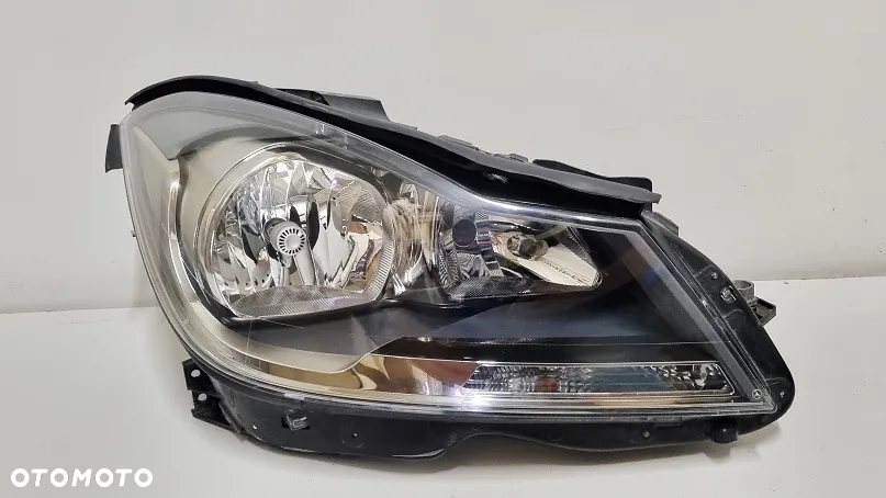 REFLEKTOR PRAWY LEWY MERCEDES C-KLASA 204 LIFT EUROPA - 2