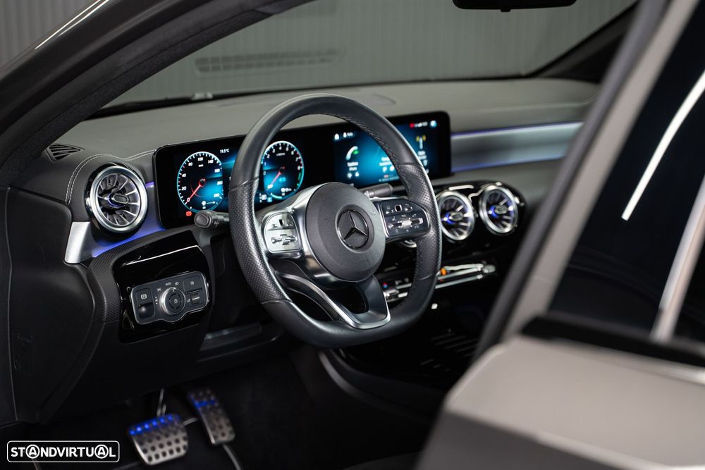 Mercedes-Benz A 250 Limousine e 8G-DCT - 18