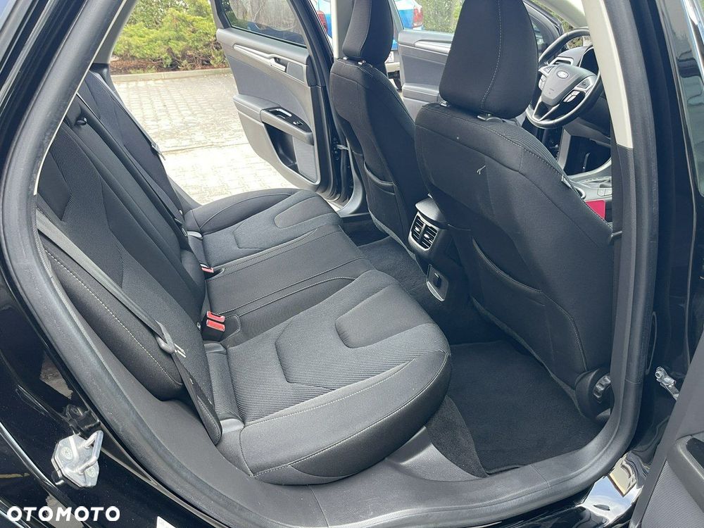 Ford Mondeo - 25