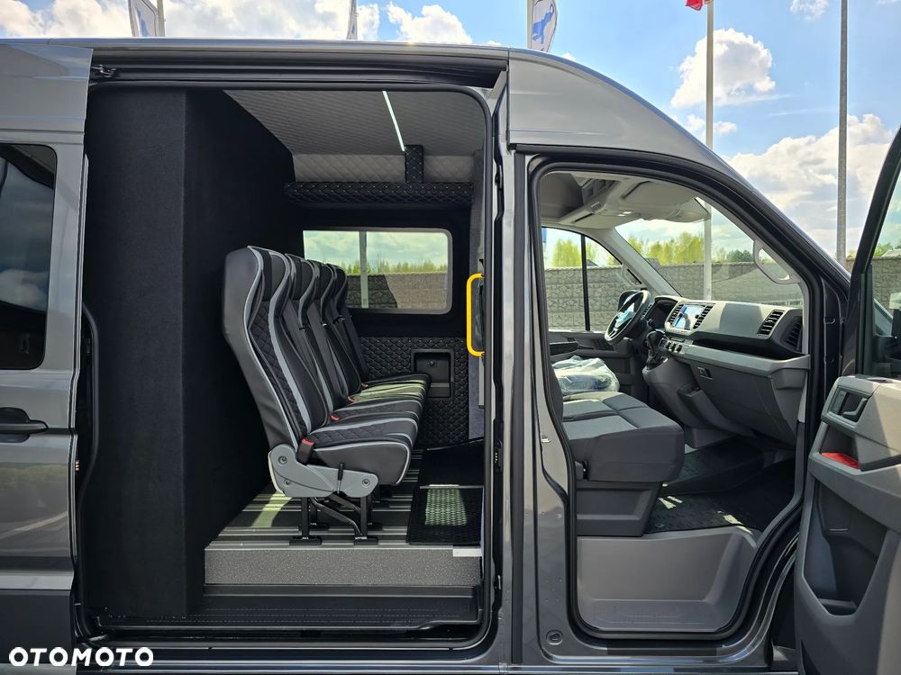 Volkswagen CRAFTER 4 MOTION AUTOMAT-8 Bie Długi 7-OSOBOWY BOGATA OPCJA WYPOSAŻENIA NAVI KAMERA COFANIA FUL LED LAKIER METALIZOWANY SALON PL STAN NOWY - 30