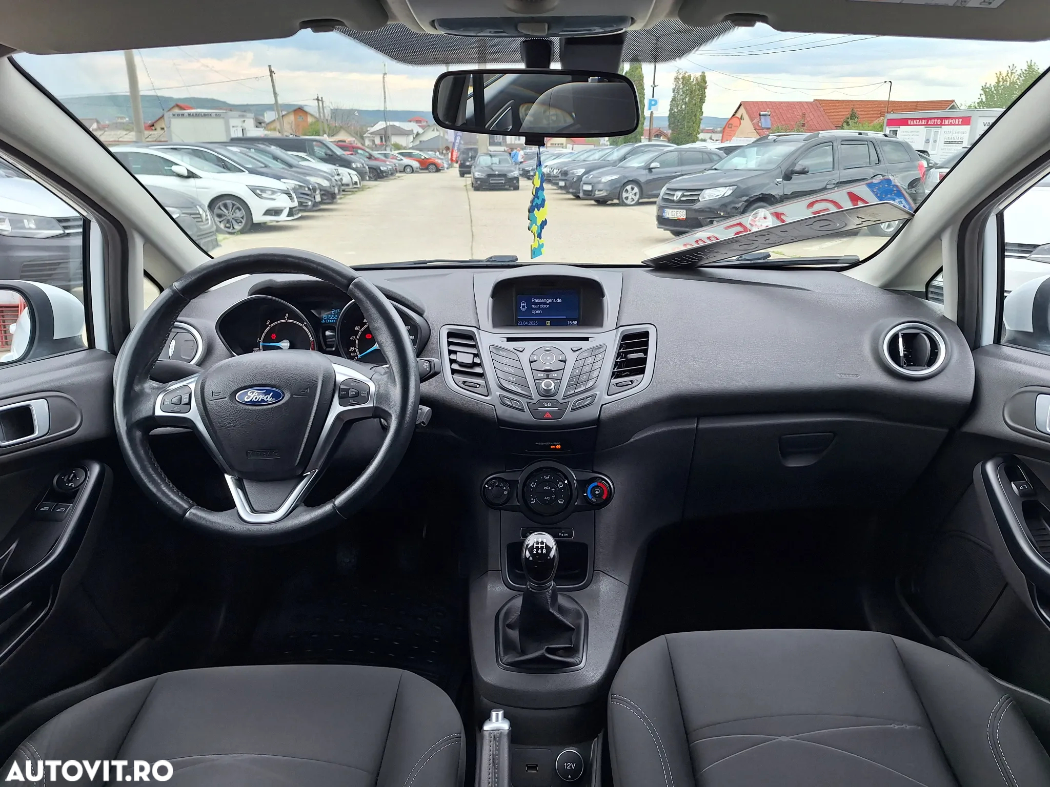 Ford Fiesta 1.5 TDCi SYNC Edition - 5