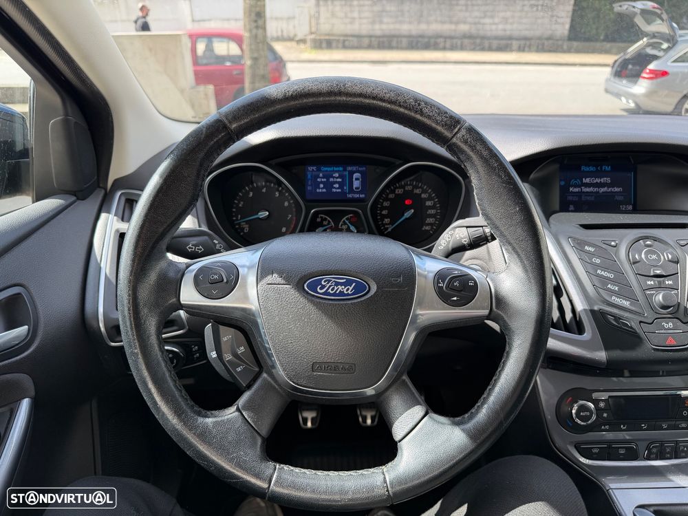Ford Focus 1.6 EcoBoost S&S Titanium - 13