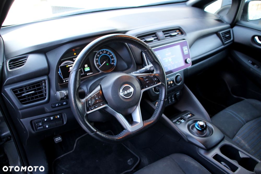 Nissan Leaf 40kWh Acenta - 9