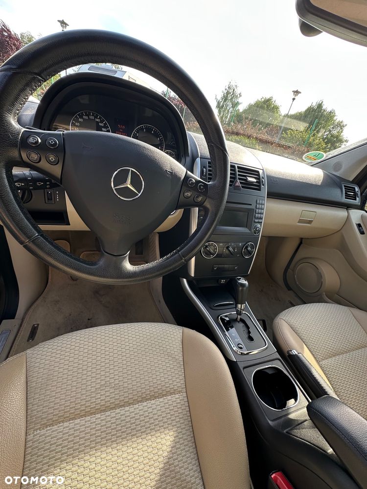 Mercedes-Benz Klasa A 170 Autotronic Avantgarde - 16