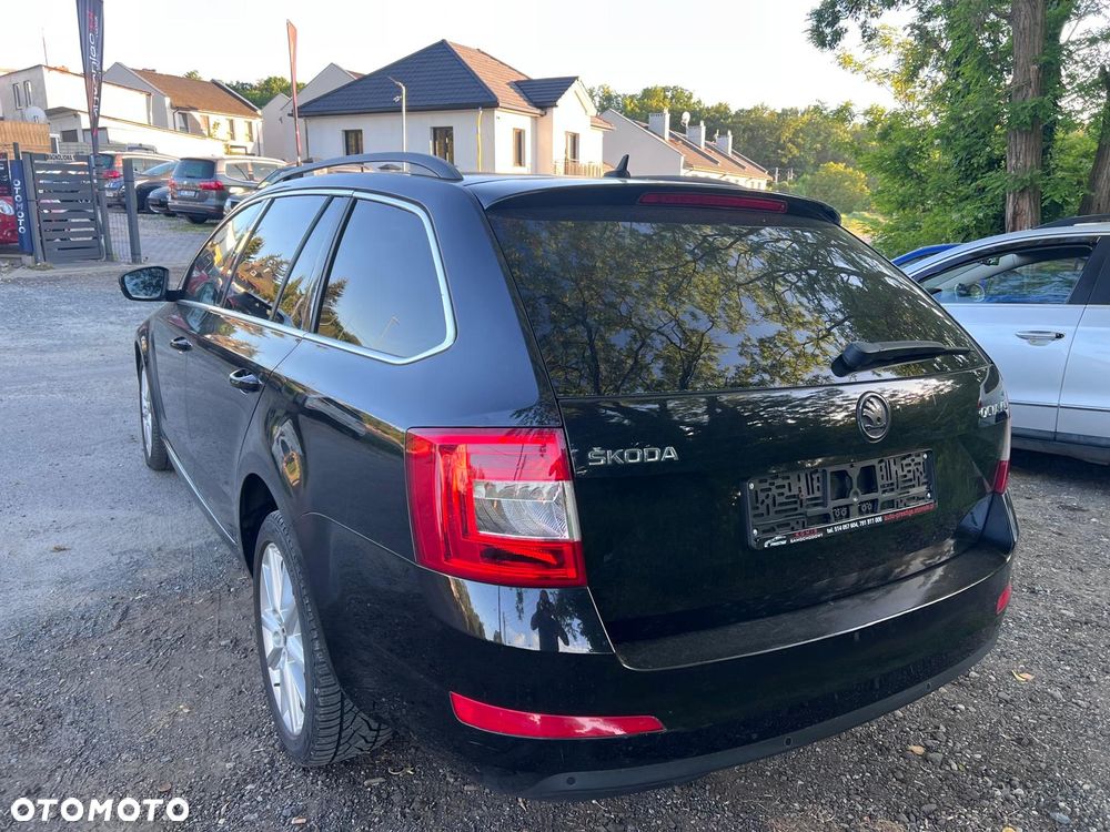 Skoda Octavia 2.0 TDI DSG Ambition - 6