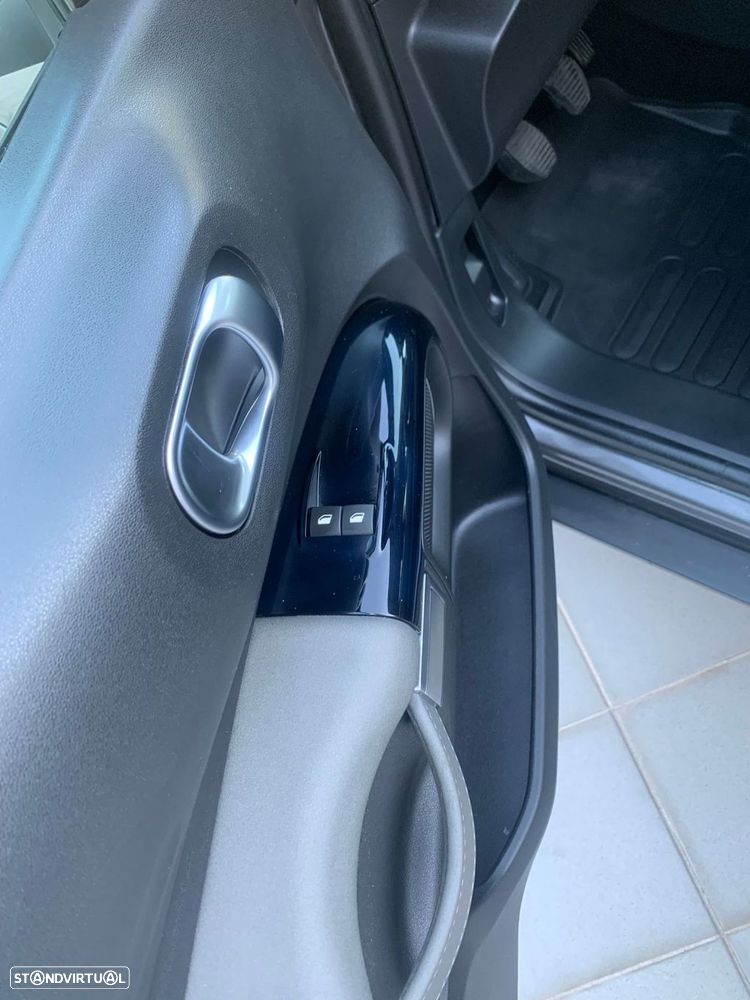 Citroën C4 Cactus 1.5 BlueHDi Feel Pack - 24