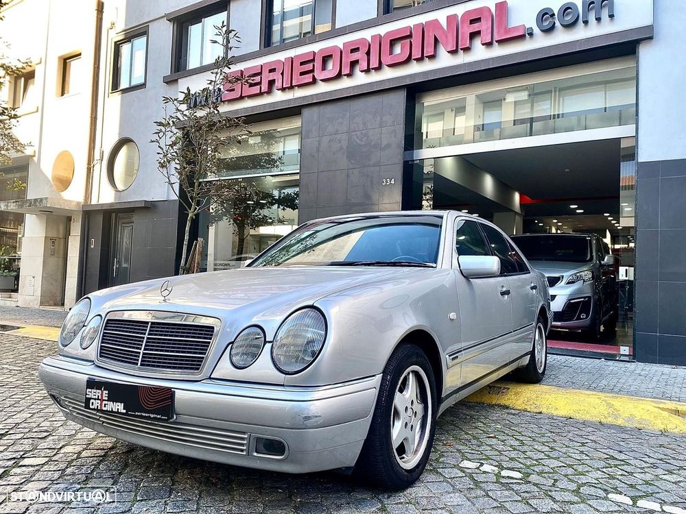 Mercedes-Benz E 220 CDI Elegance - 1