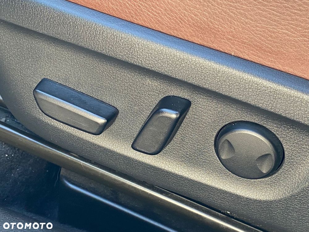 Mazda MX-30 e-SKYACTIV - 24