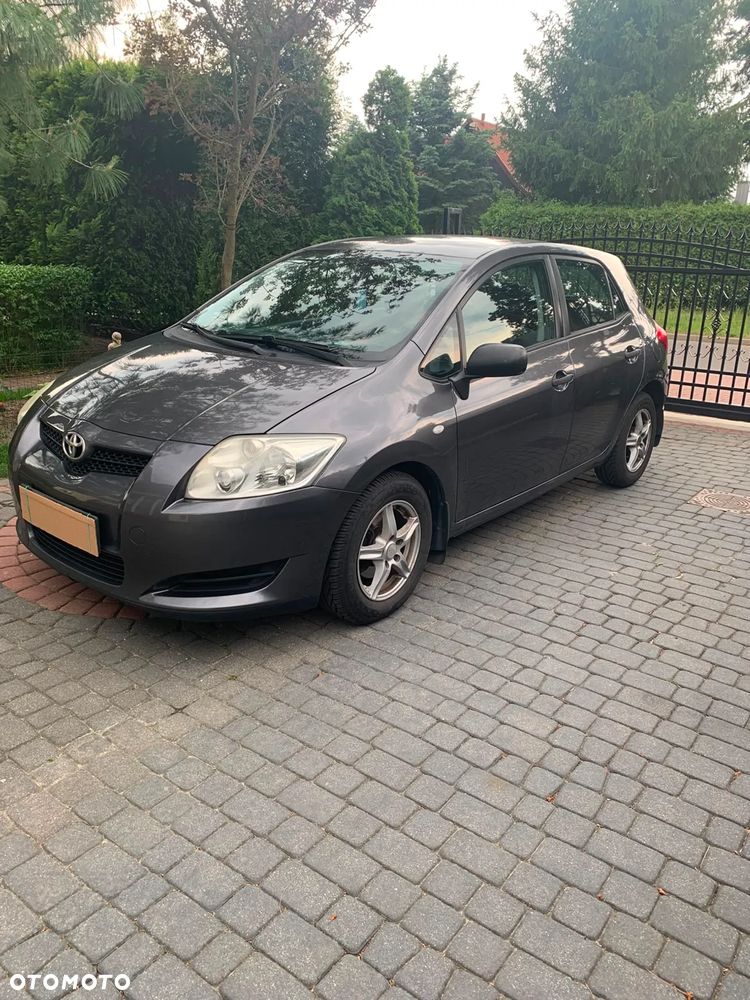 Toyota Auris 1.4 D-4D Premium - 2