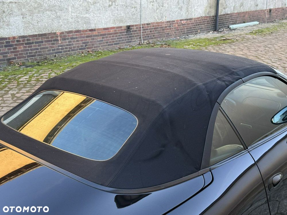 Porsche 911 Carrera 4 Cabrio - 31