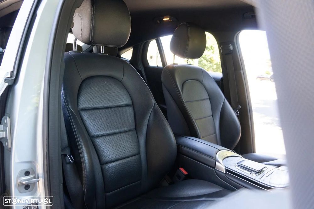 Mercedes-Benz GLC 300 e Coupe 4Matic - 9