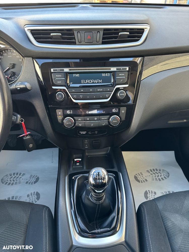 Nissan X-Trail 1.6 dCi ALL-MODE 4x4i Acenta - 24