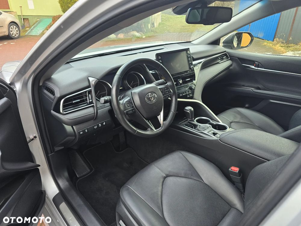 Toyota Camry 2.5 Hybrid Executive CVT - 9