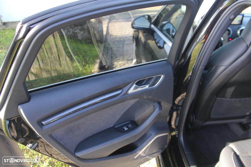 Audi RS3 Limousine - 21