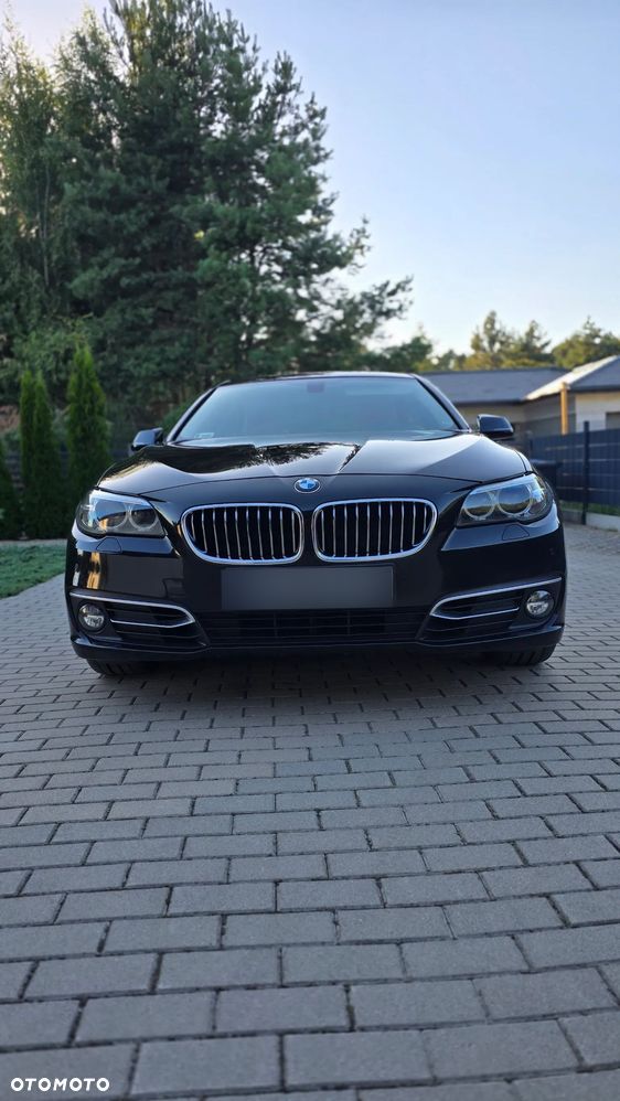 BMW Seria 5 520d xDrive Luxury Line - 1