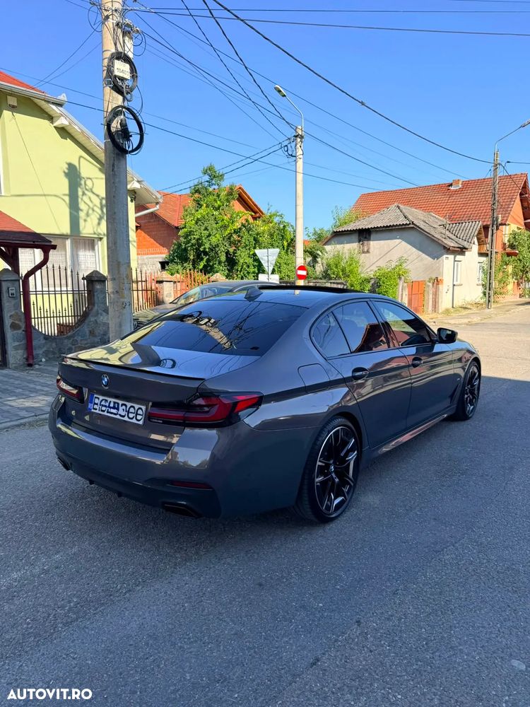 BMW Seria 5 530d xDrive AT MHEV - 13