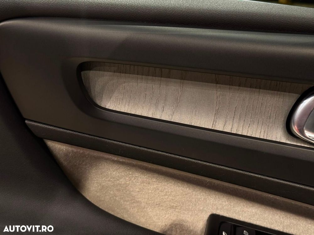 Volvo XC 40 - 22