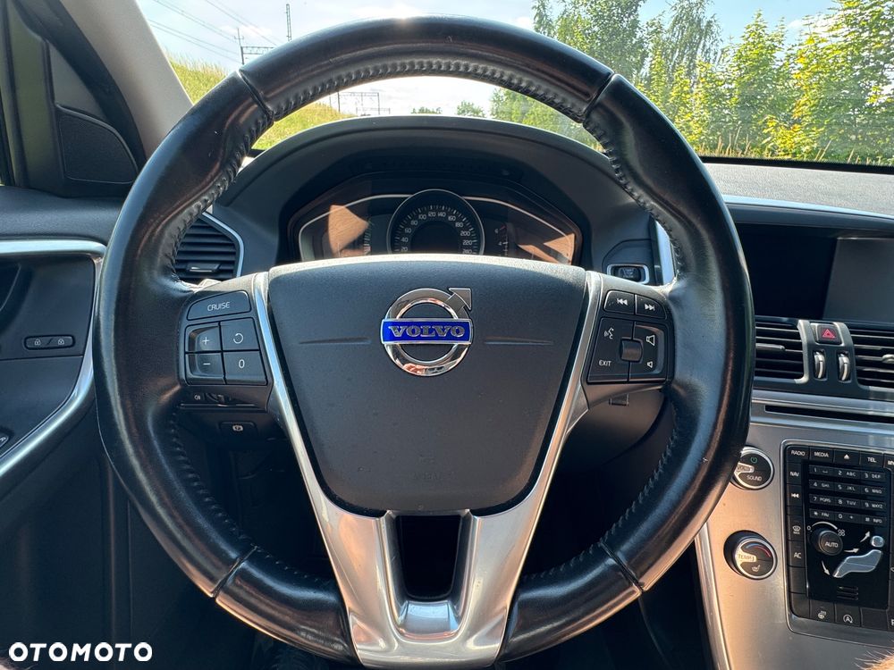 Volvo XC 60 D3 Linje Inscription - 16