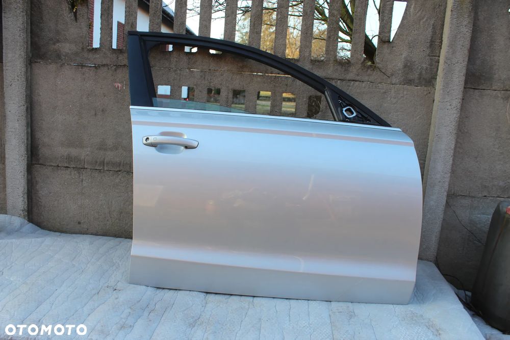 DRZWI PRZEDNIE PRAWE AUDI A6 C7 LX7W UK 2013