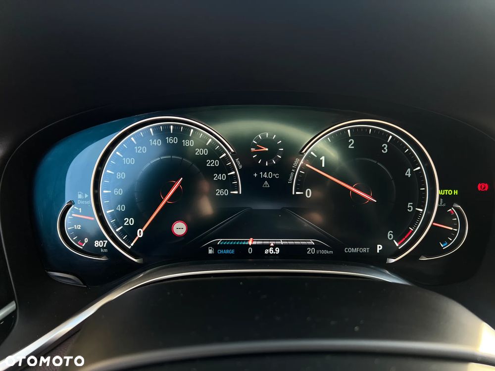 BMW Seria 7 730d xDrive - 26