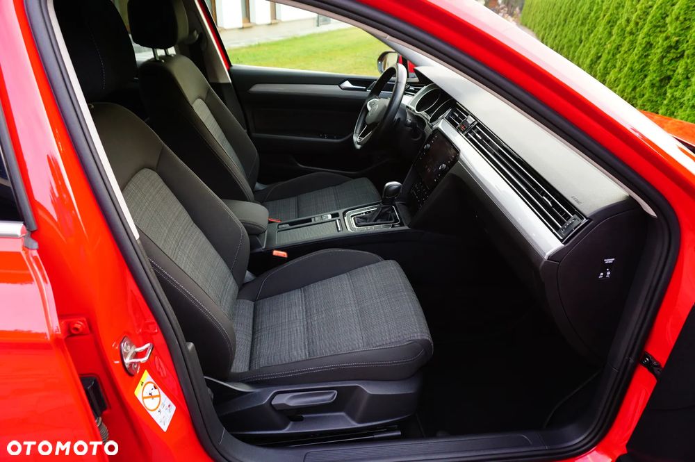 Volkswagen Passat 2.0 TDI EVO Business DSG - 24