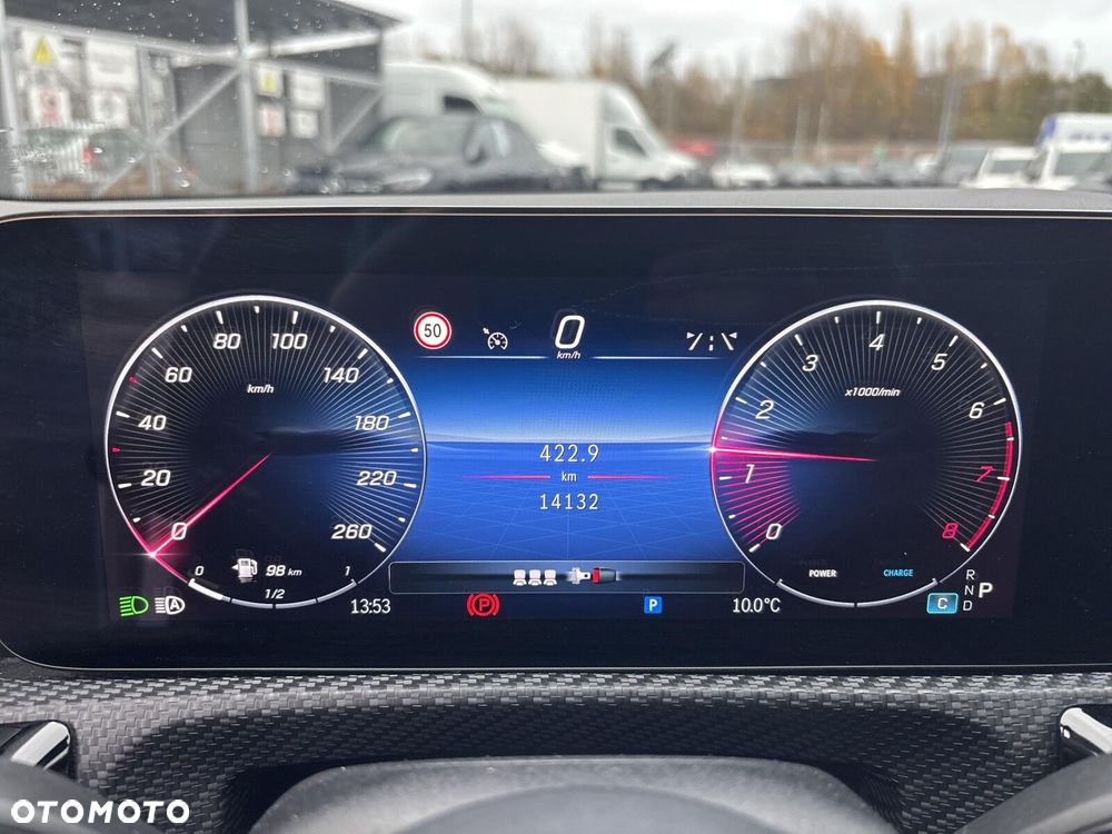 Mercedes-Benz CLA - 12