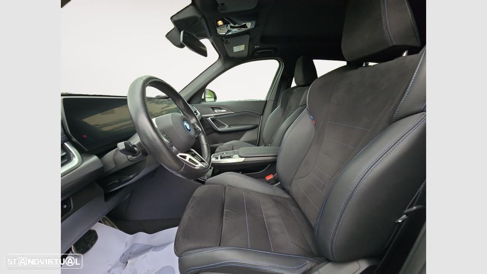 BMW ix1 xDrive30 Pack Desportivo M - 10