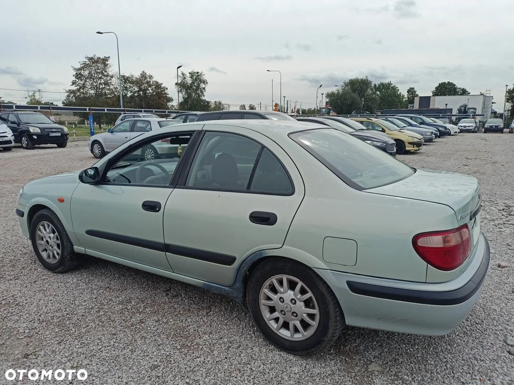 Nissan Almera - 3