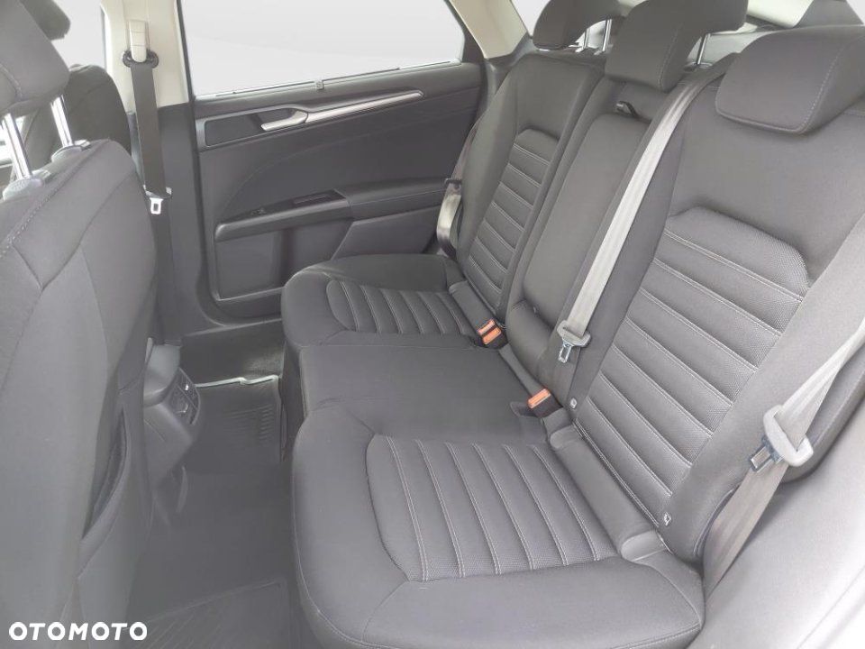 Ford Mondeo - 10