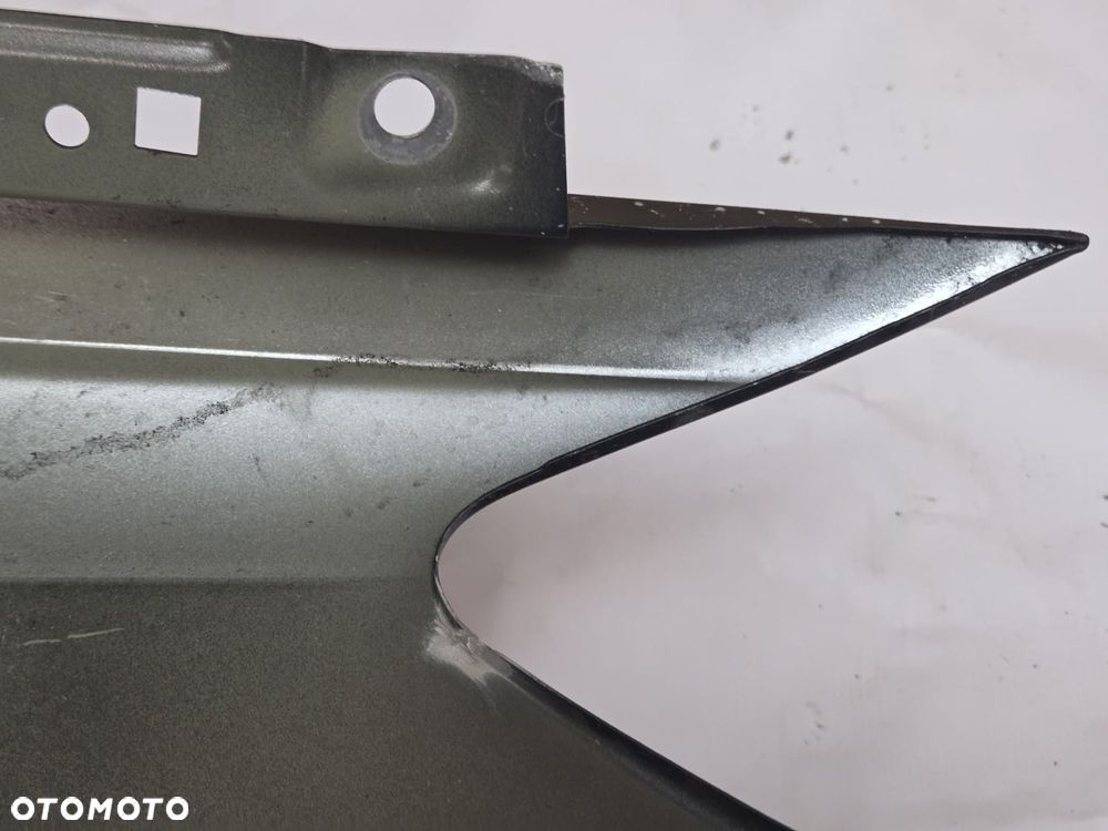 Błotnik prawy przód + listwa Audi Q7 4M0 - 9