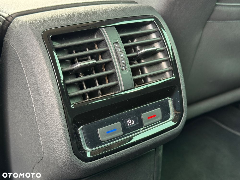 Volkswagen Passat - 10