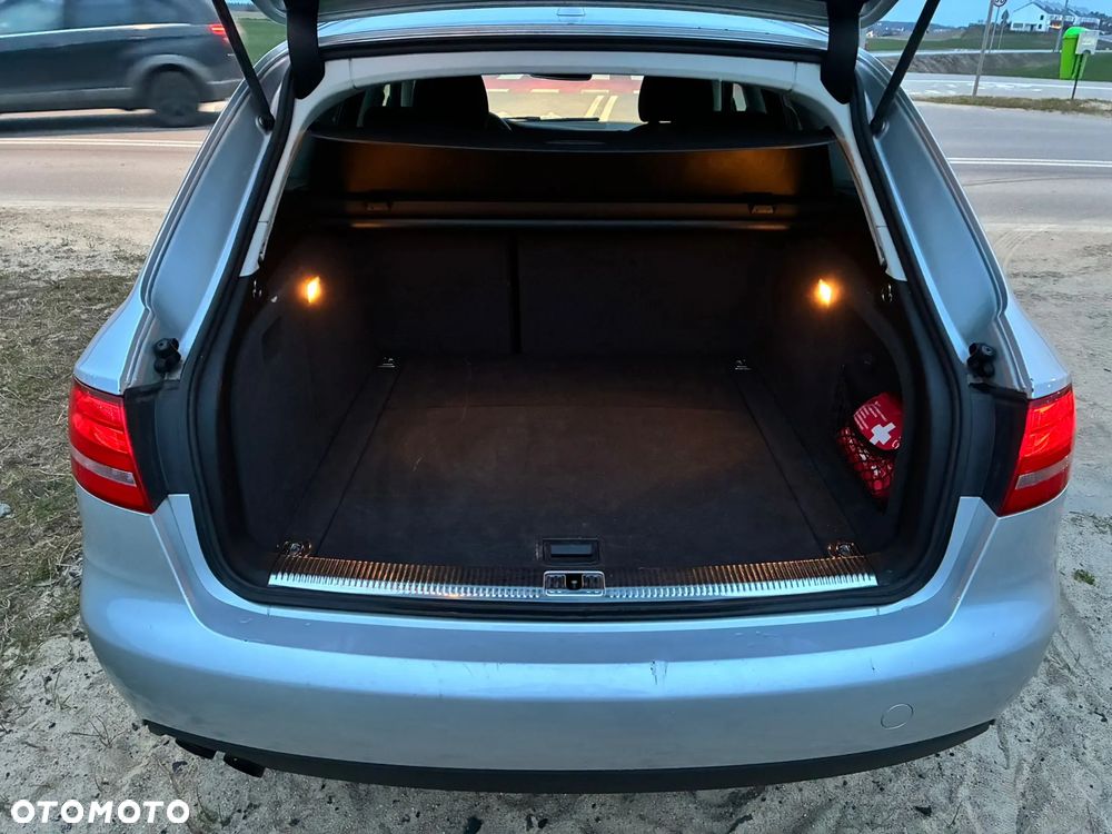 Audi A4 Avant 2.0 TDI Limited Edition Multitr - 8