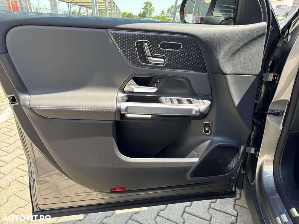 Mercedes-Benz EQB - 15